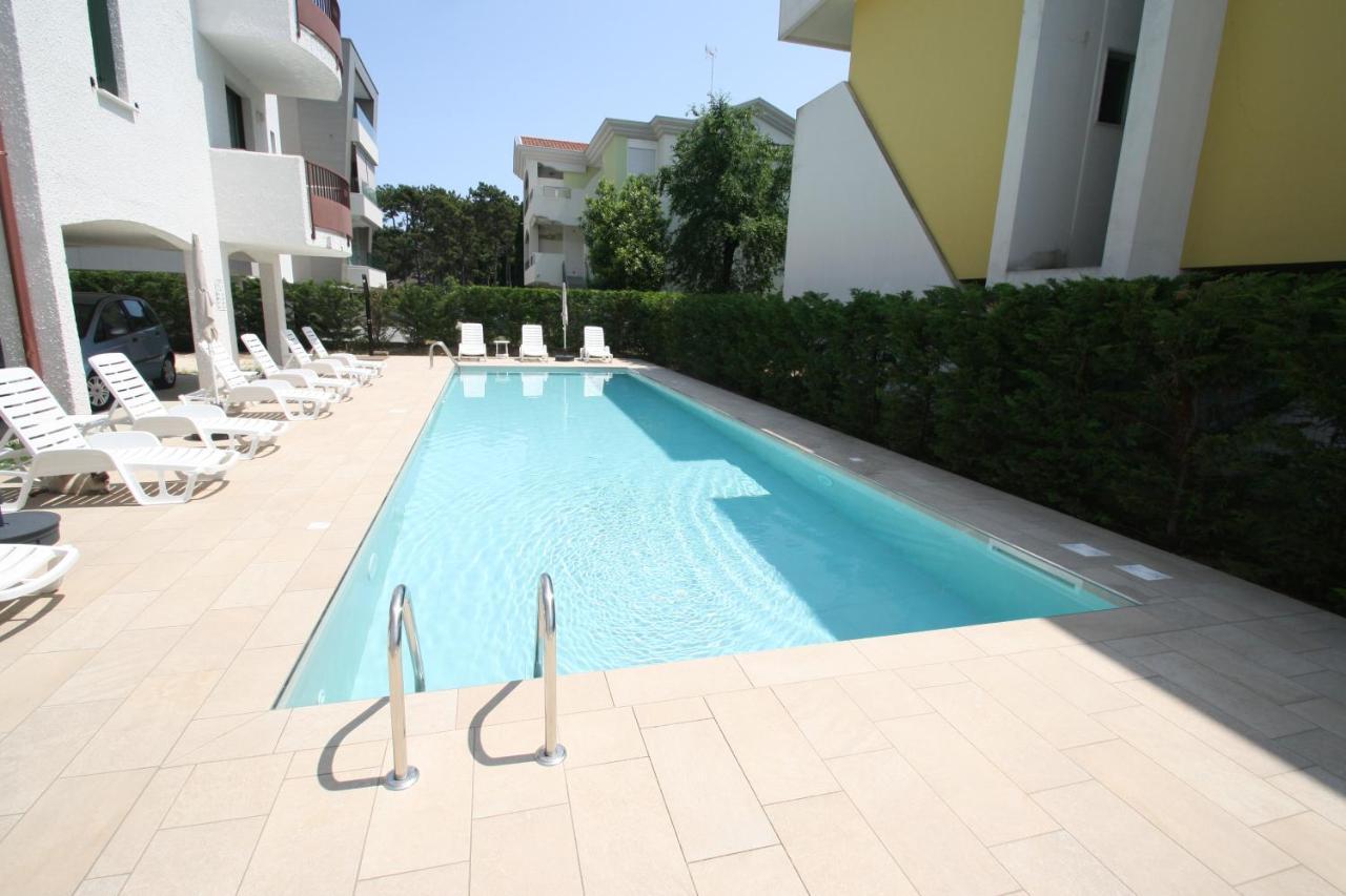 Villa Albaluisa Bibione Exterior foto