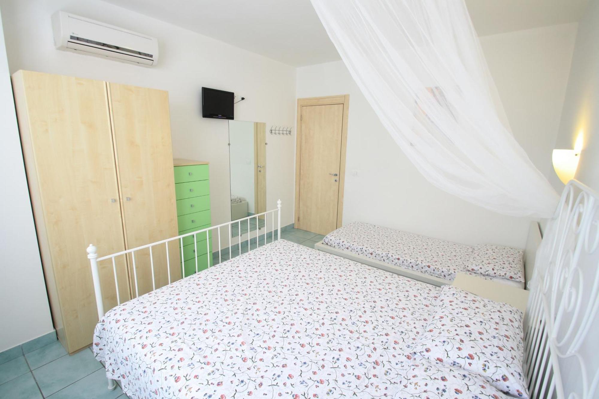 Villa Albaluisa Bibione Zimmer foto
