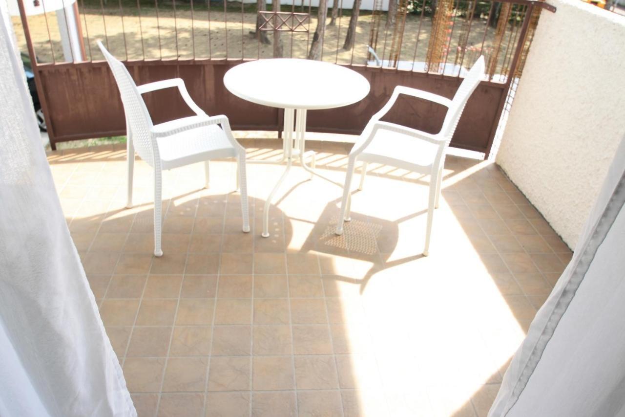 Villa Albaluisa Bibione Zimmer foto