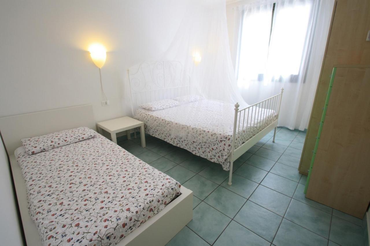 Villa Albaluisa Bibione Zimmer foto